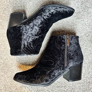 Fabletics Black Textured Ankle Boots